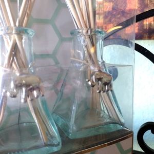 Oil diffusers with elephant 🐘 charms